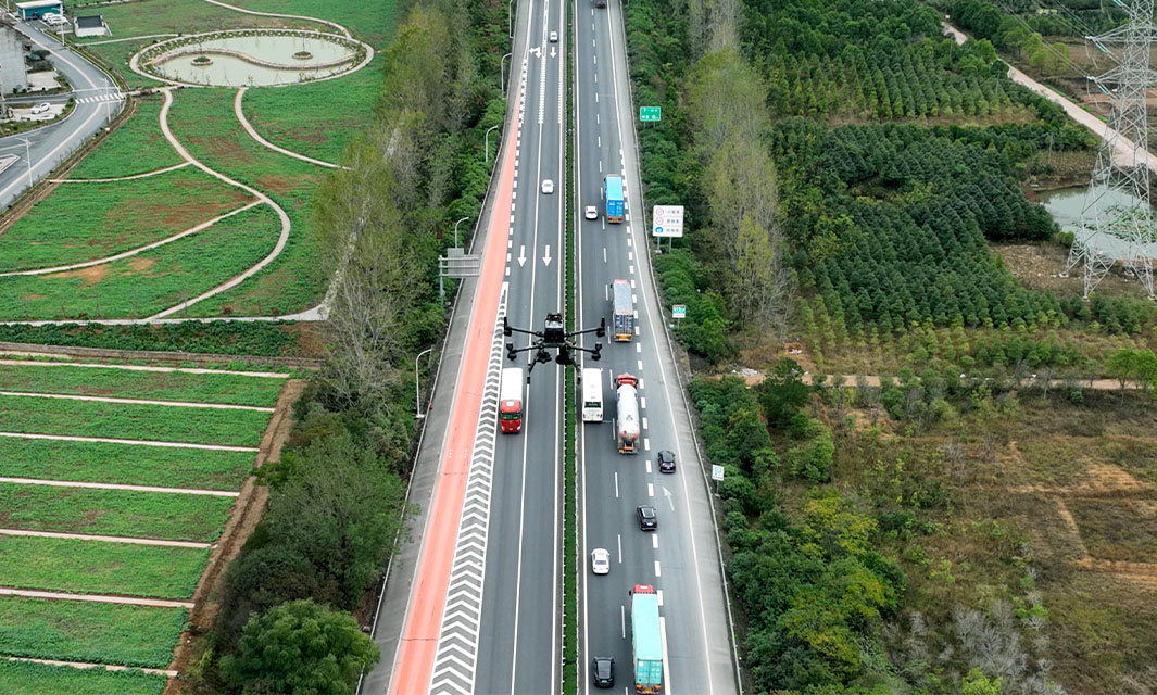 无人机公路巡检